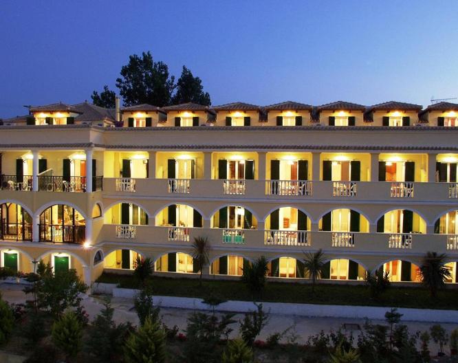 Denise Beach Hotel - Außenansicht