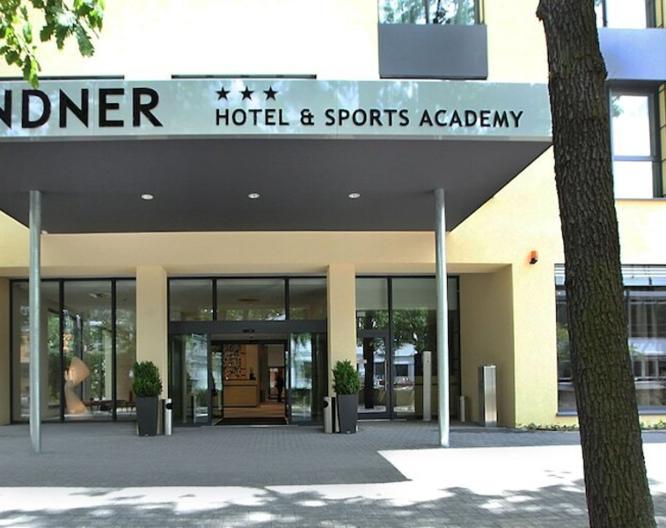Lindner Hotel und Sports Academy - Außenansicht