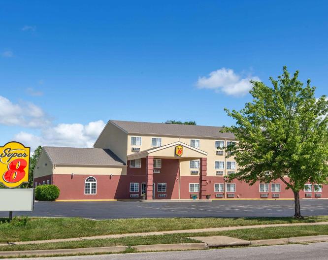 Super 8 by Wyndham Ottawa - Außenansicht