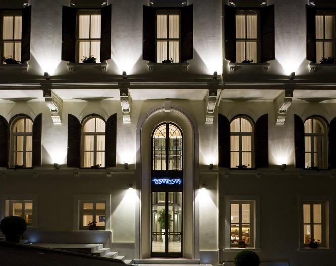 Tomtom Suites - Außenansicht