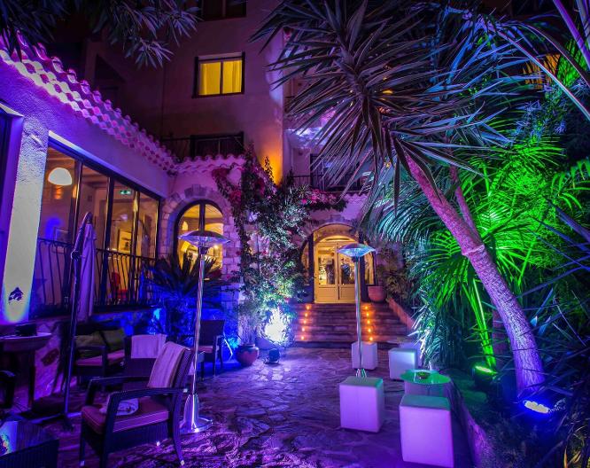 La Corniche Hôtel - Außenansicht