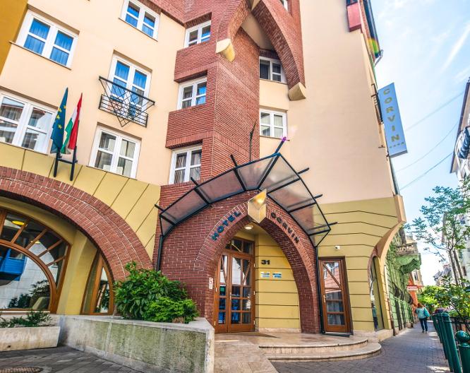 Corvin Hotel Budapest - Sissi Wing - Außenansicht