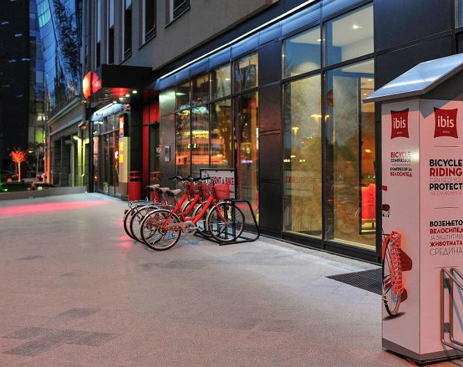 ibis Skopje City Center Hotel - Außenansicht