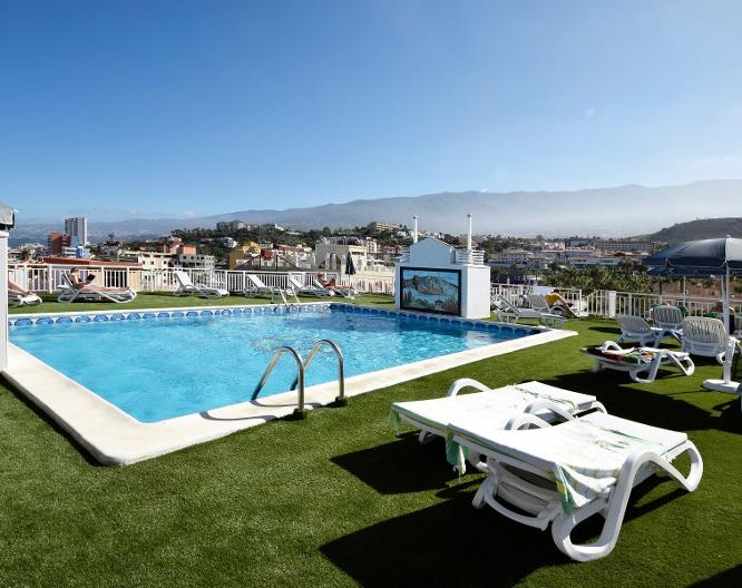 Skyview Hotel by LIVVO - Pool