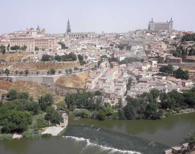 Hostal Toledo - Landschaft
