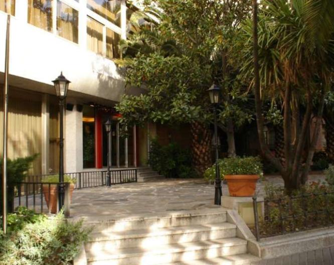 Courtyard Madrid Princesa - Außenansicht