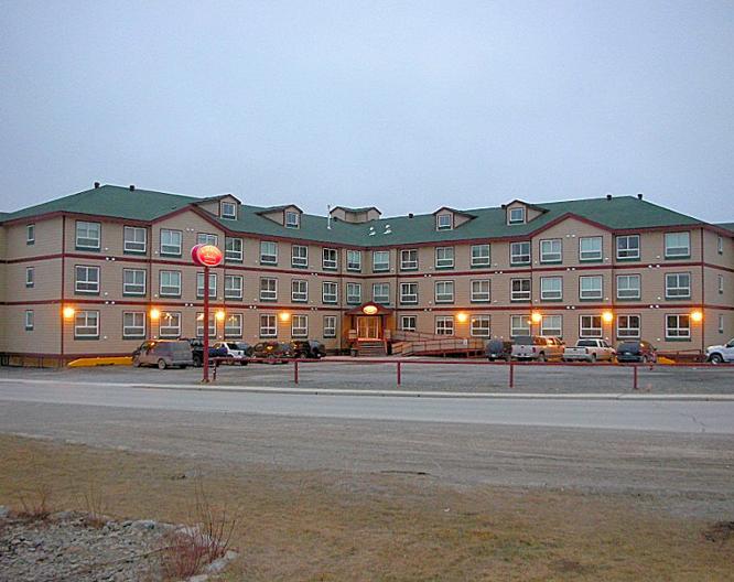 Capital Suites Inuvik - Außenansicht