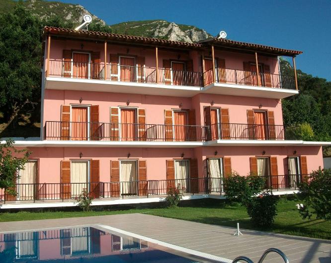 Aronis Apartments - Außenansicht