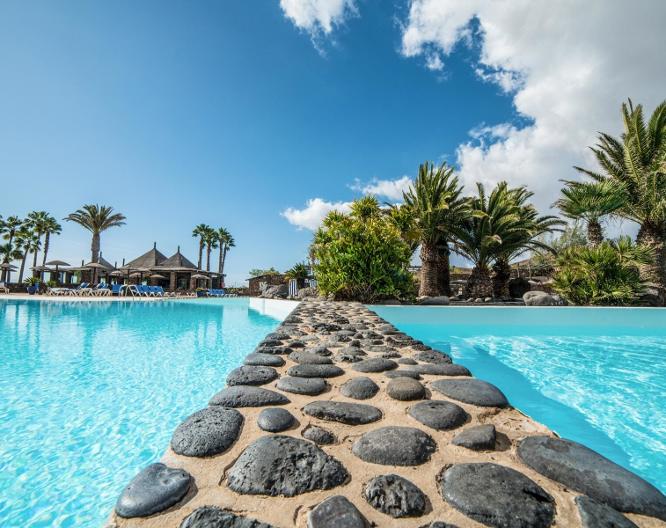 Hotel Beatriz Costa Spa - Außenansicht