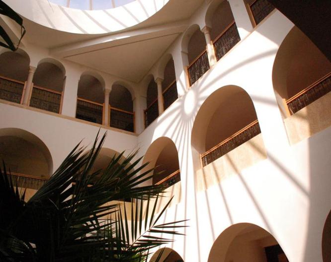 Le Petit Palais and Spa - Außenansicht