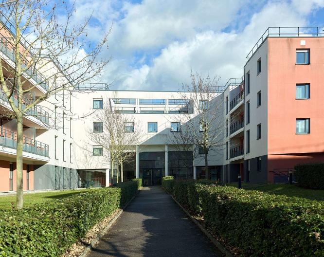 Zenitude Hotel-Residences Versailles Saint Cyr L Ecole - Außenansicht