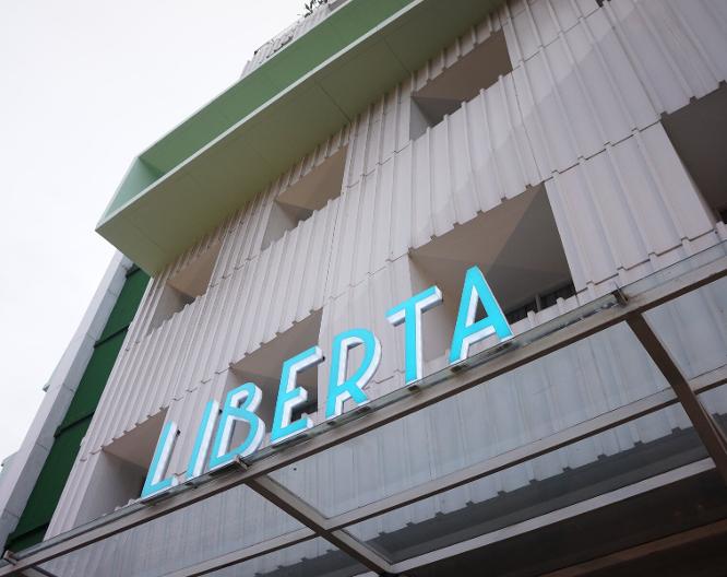 Liberta Hotel Kemang - Außenansicht