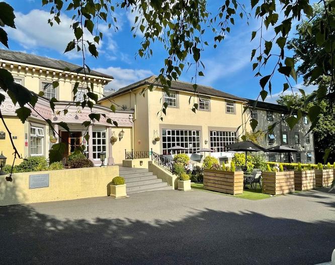 Reigate Manor - Außenansicht