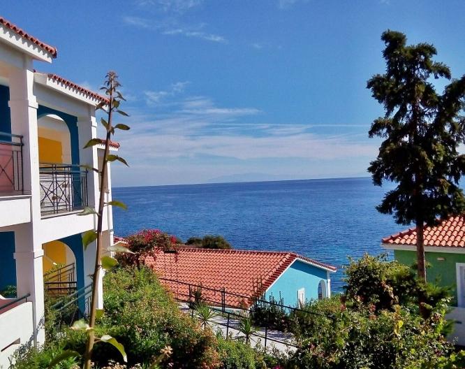 Porto Skala Hotel and Village - Außenansicht