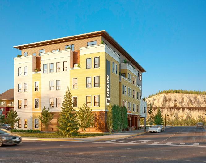 Raven Inn Whitehorse - Außenansicht