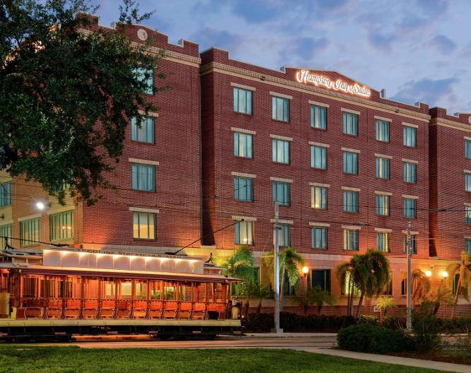Hampton Inn and Suites Tampa/Ybor City - Außenansicht