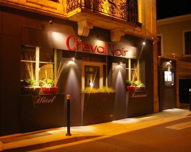 Logis Hôtel-Restaurant Le Cheval Noir - Vue extérieure