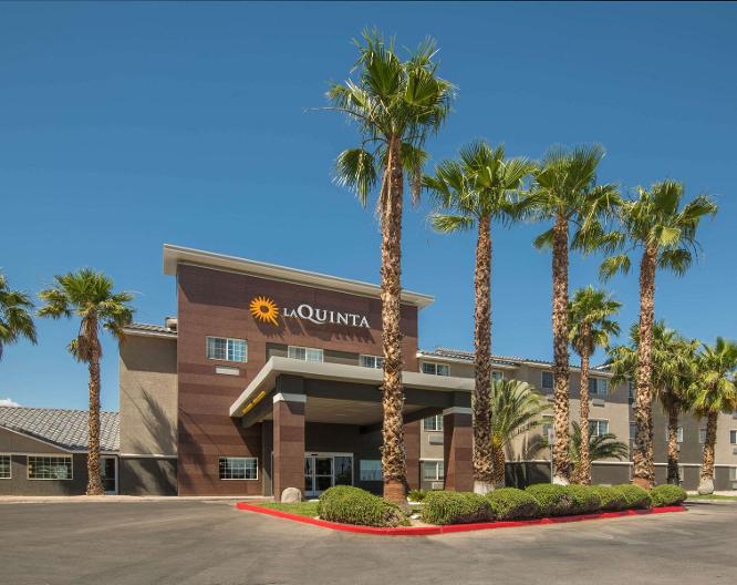 La Quinta Inn Las Vegas Nellis - Außenansicht