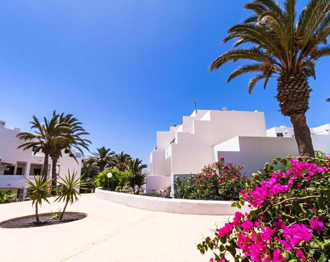 Hotel Bluebay Lanzarote - Außenansicht