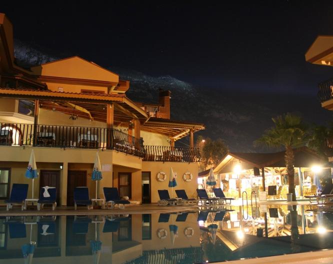 Belcehan Beach Hotel - Außenansicht