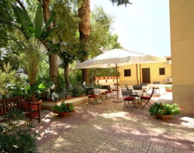 Hotel Orleans - Außenansicht