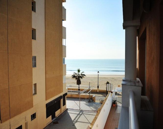 Vértice Chipiona Mar - Außenansicht