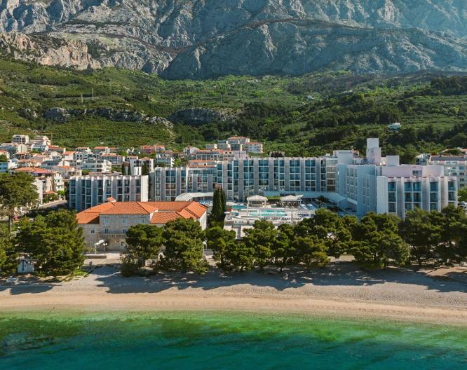 Bluesun Hotel Alga - Außenansicht