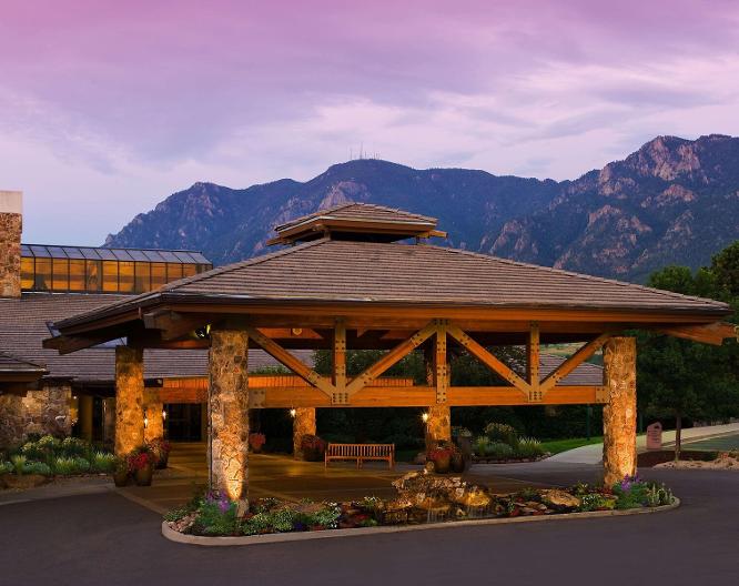 Cheyenne Mountain Resort - Außenansicht
