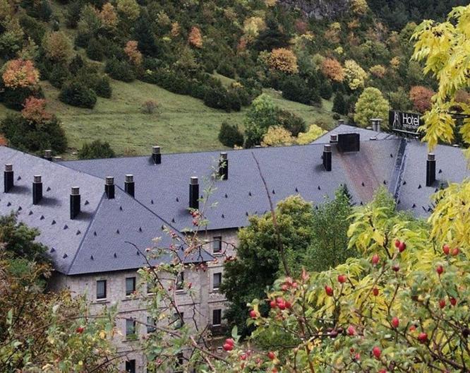 Hotel Santa Cristina Petit Spa - Außenansicht