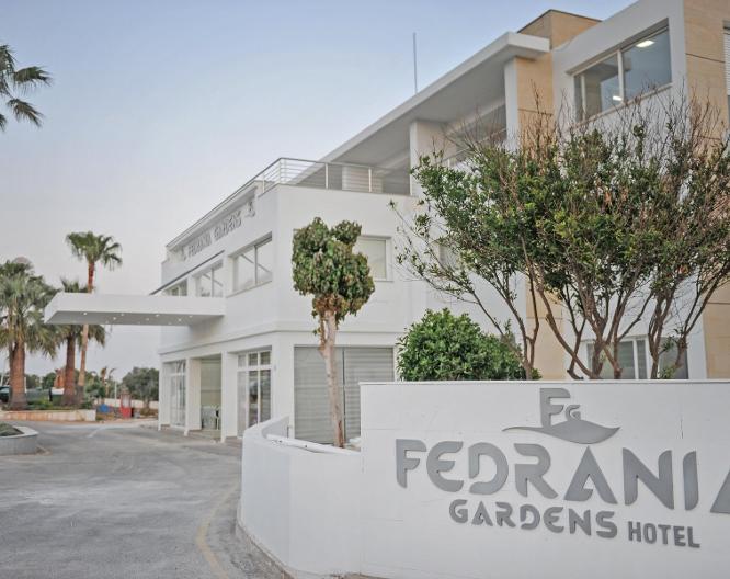 Fedrania Gardens - Außenansicht