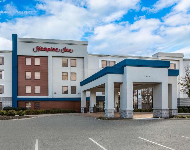 Hampton Inn Linden - Außenansicht