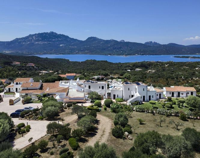 Sulia House Porto Rotondo, Curio Collection by Hi - Vue extérieure