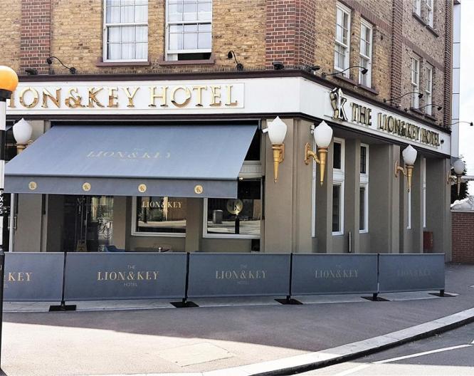 The Lion & Key Hotel - Essen und Trinken