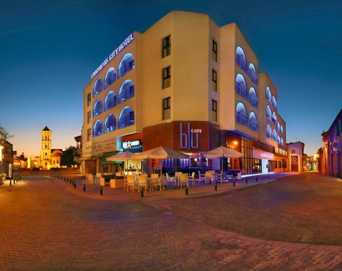 Livadhiotis City Hotel - Außenansicht