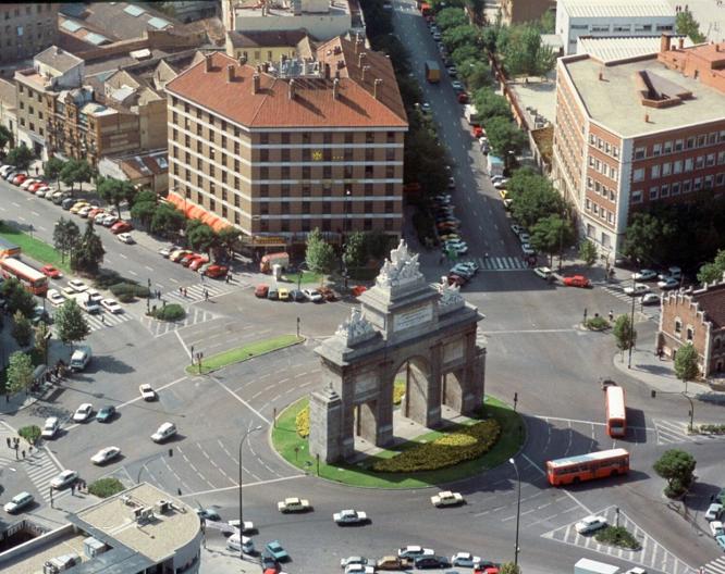 Puerta de Toledo - Außenansicht