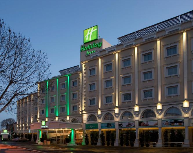 Holiday Inn Istanbul City - Außenansicht