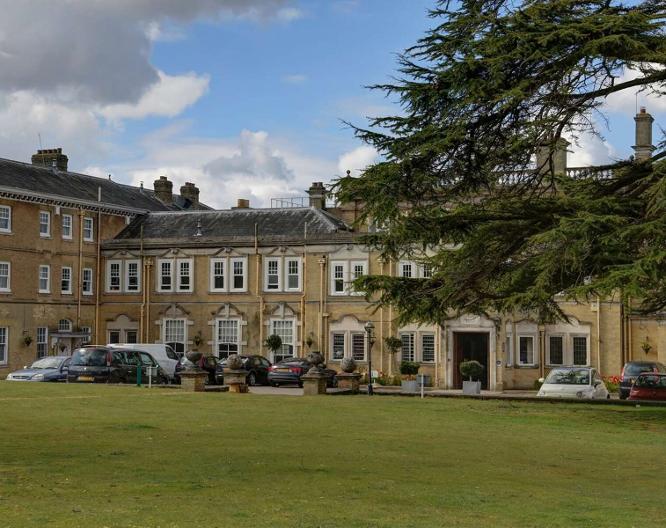 Best Western Chilworth Manor Hotel - Außenansicht
