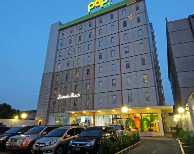 POP! Tebet Jakarta - Außenansicht