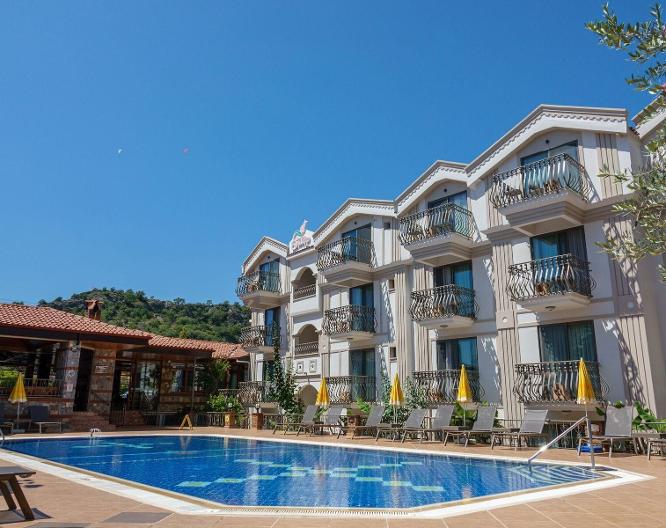 Magic Tulip Beach Hotel - Außenansicht