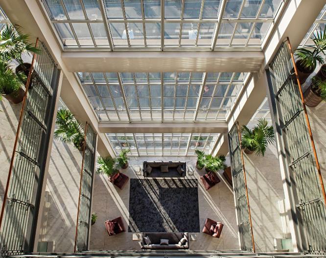 DoubleTree by Hilton Turin Lingotto - Landschaft