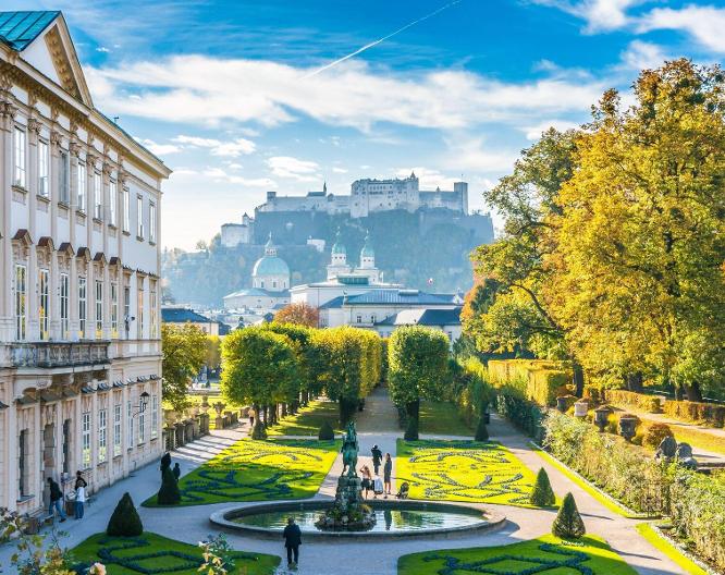 Holiday Inn Salzburg City - Außenansicht