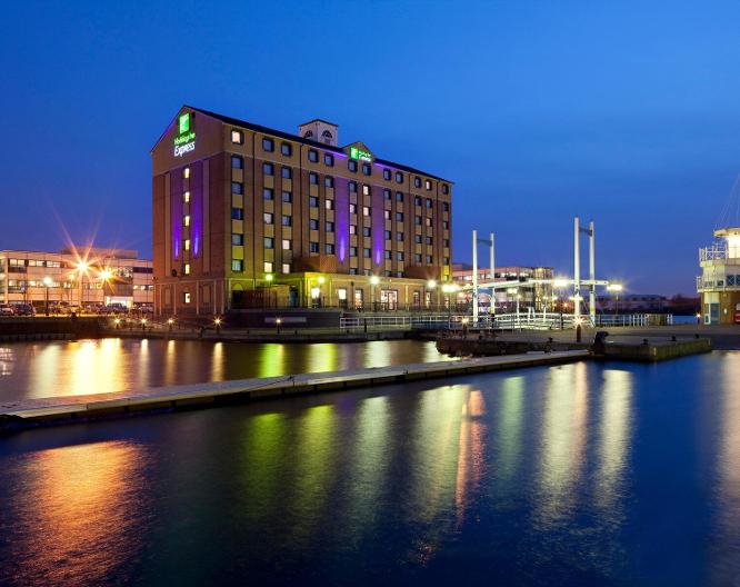 Holiday Inn Express - Salford Quays - Außenansicht