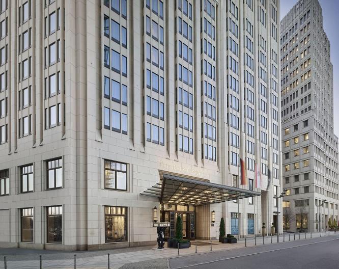 The Ritz-Carlton, Berlin - Außenansicht
