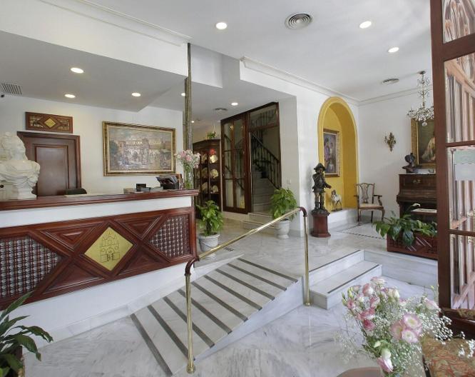 Basic Hotel Puerta de Sevilla - Ausstattung