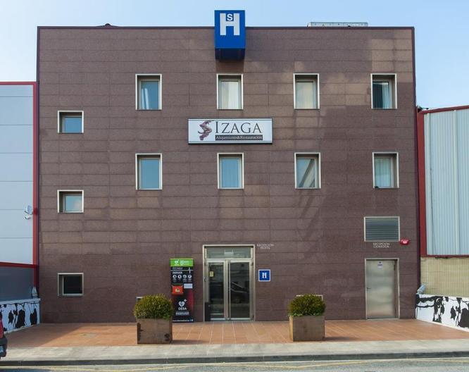 Hostal Izaga - Außenansicht