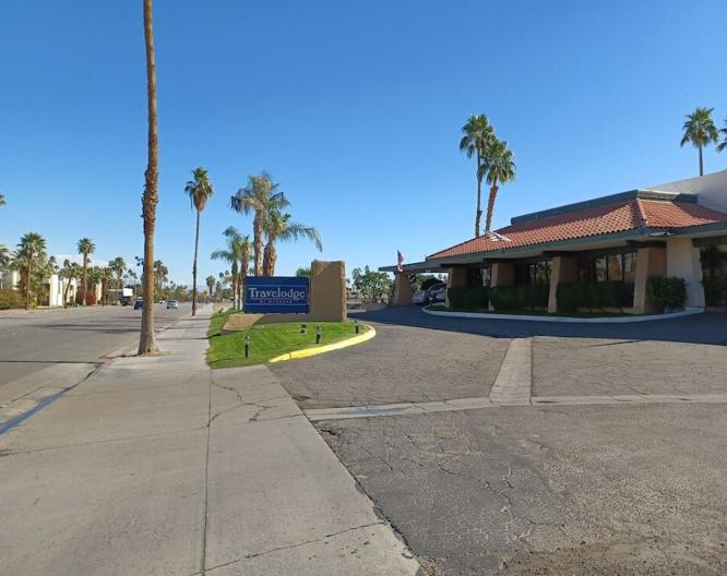 Travelodge by Wyndham Palm Springs - Außenansicht