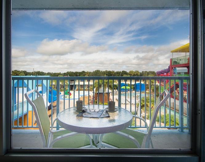 Ramada by Wyndham Hotel & Water Park - Landschaft