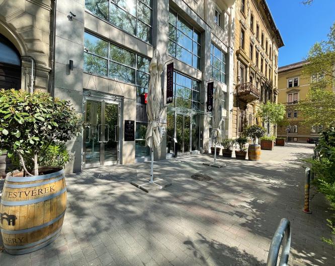Smart Hotel Budapest - Außenansicht