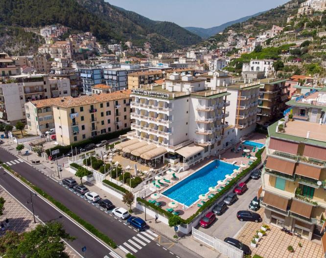 Hotel Pietra di Luna - Vue extérieure