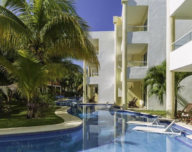 Hotel El Dorado Seaside Suites - Außenansicht